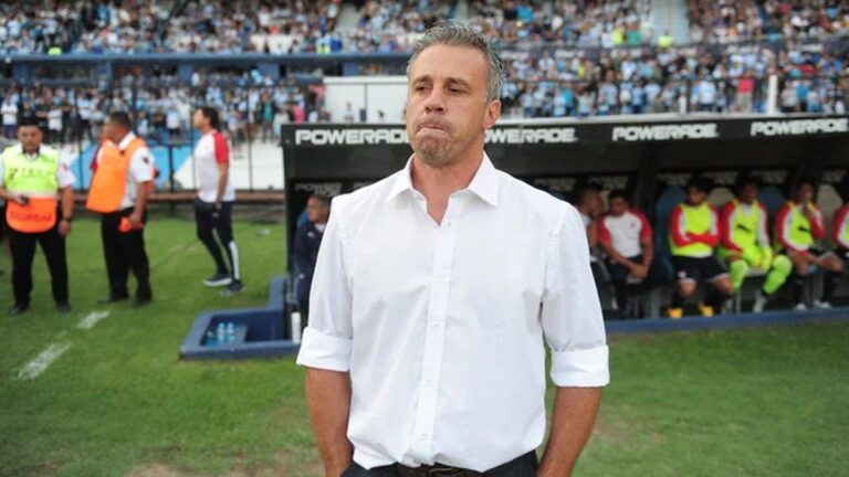 Lucas Pusineri dejó de ser el entrenador de Independiente