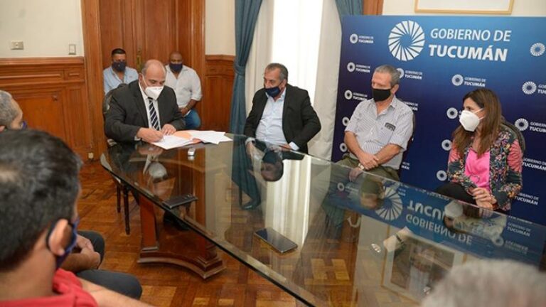 Trabajadores de Vialidad firmaron el acuerdo salarial con el gobierno
